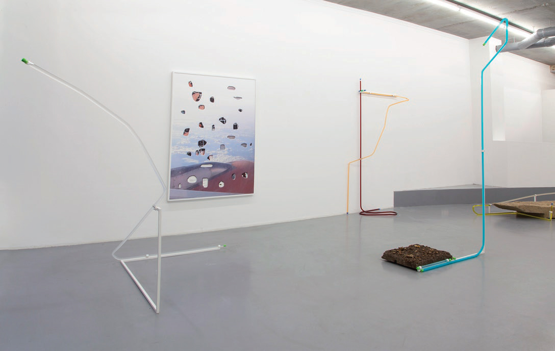 5Anne de Vries, THE OIL WE EAT (2014) @ Martin van Zomeren, Amsterdam installation view. Courtesy the gallery.