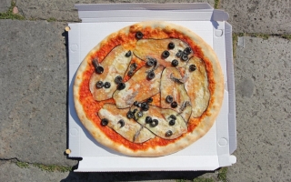 Jason Hirata, 'pizza' (2015) Install view. photo by paul barsch & simona lamparelli. Pizza Al Volo, Venice.